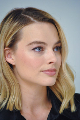 Margot Robbie Poster 3312267