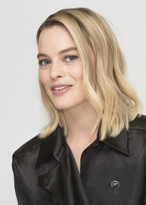 Margot Robbie Poster 3312272