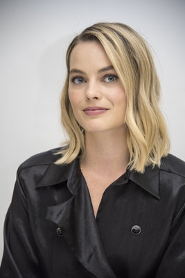 Margot Robbie Poster 3312285