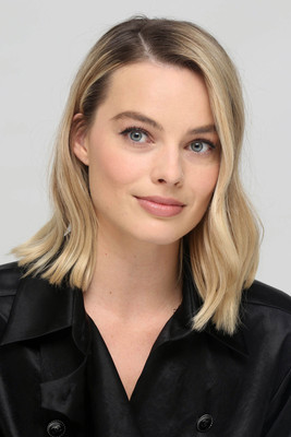 Margot Robbie Poster 3312295