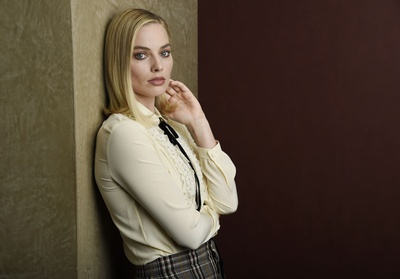 Margot Robbie Poster 3681424