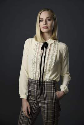 Margot Robbie Poster 3681428