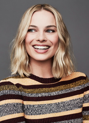 Margot Robbie Poster 3681432