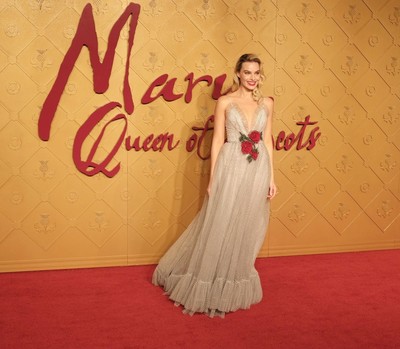 Margot Robbie Poster 3802861
