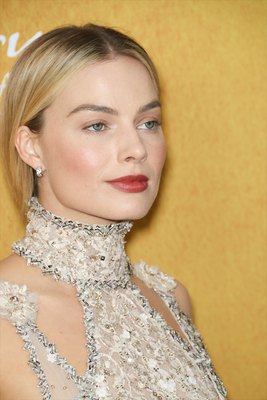 Margot Robbie Poster 3803073