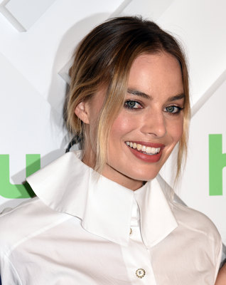 Margot Robbie Poster 3840045