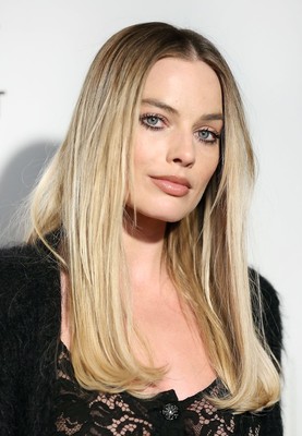 Margot Robbie Poster 3840054