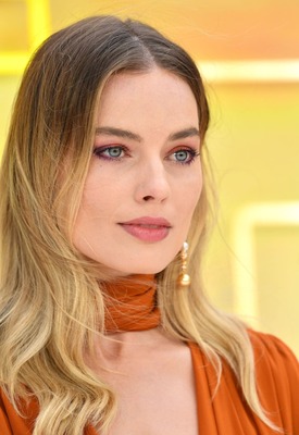 Margot Robbie Poster 3872041