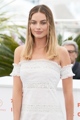 Margot Robbie Poster 3872084