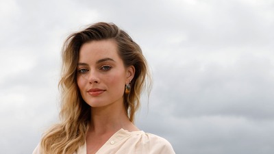 Margot Robbie Poster 3872139