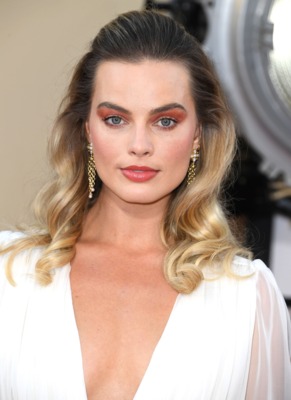 Margot Robbie Poster 3872214