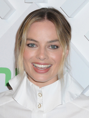 Margot Robbie Poster 3872293