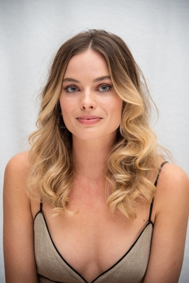 Margot Robbie Poster 3872304