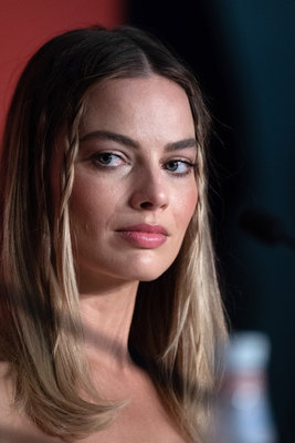Margot Robbie Poster 3872358