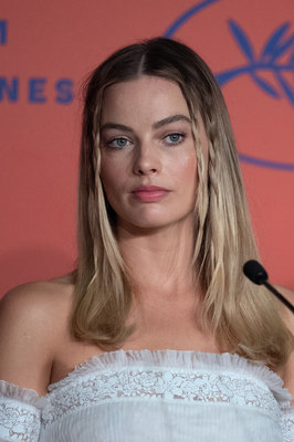 Margot Robbie Poster 3872383