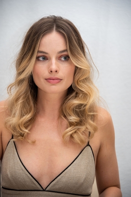 Margot Robbie Poster 3872421