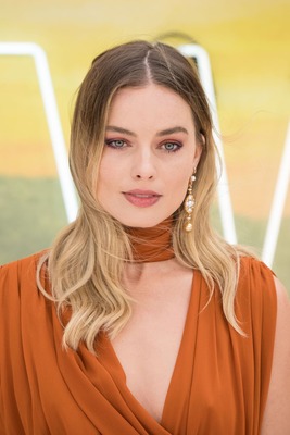 Margot Robbie Poster 3872430