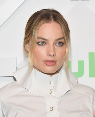 Margot Robbie Poster 3872443