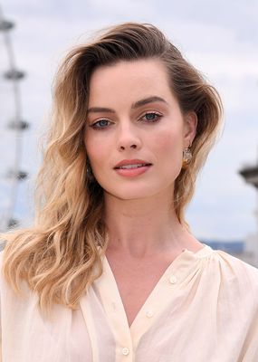 Margot Robbie Poster 3872444