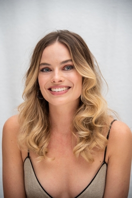 Margot Robbie Poster 3872521