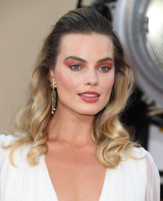 Margot Robbie Poster 3872523