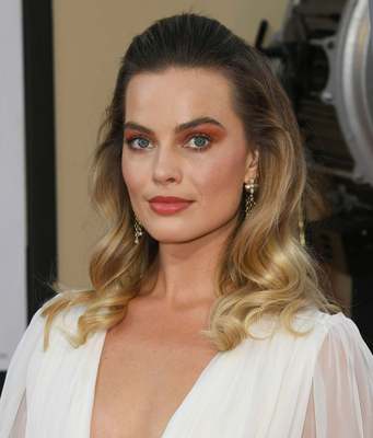 Margot Robbie Poster 3902489