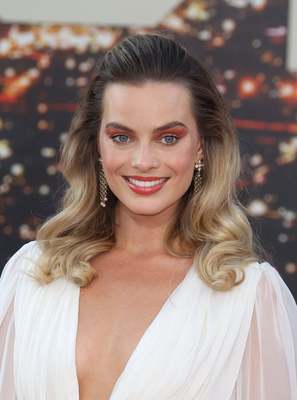Margot Robbie Poster 3902516