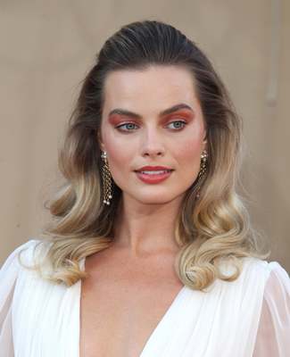Margot Robbie Poster 3902554