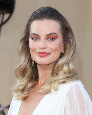 Margot Robbie Poster 3902556