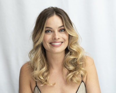 Margot Robbie Poster 3902558