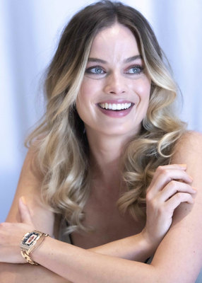 Margot Robbie Poster 3902574