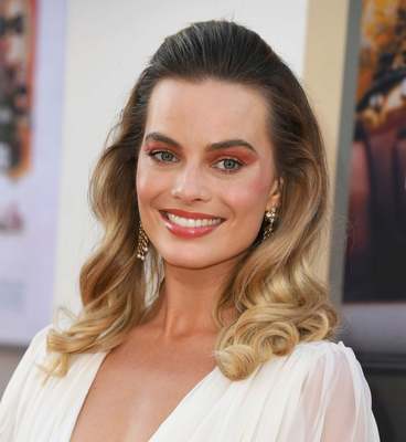 Margot Robbie Poster 3902639