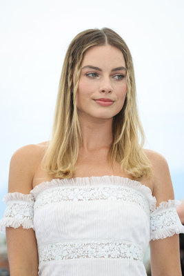 Margot Robbie Poster 3902654