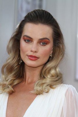 Margot Robbie Poster 3902664