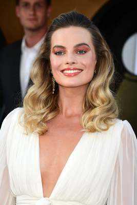 Margot Robbie Poster 3902695