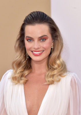 Margot Robbie Poster 3902719