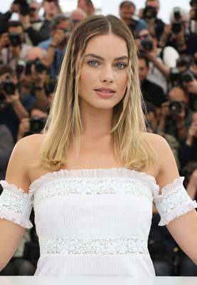 Margot Robbie Poster 3902720