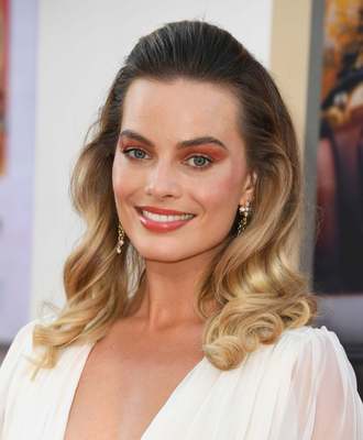 Margot Robbie Poster 3902736