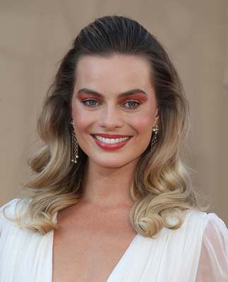 Margot Robbie Poster 3902752