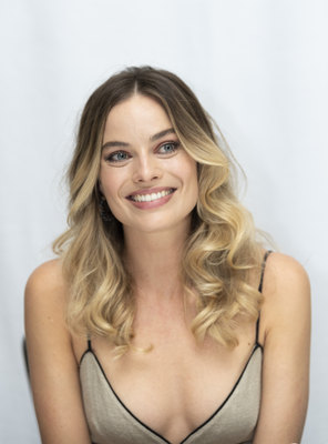 Margot Robbie Poster 3902799