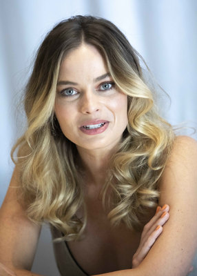 Margot Robbie Poster 3902801