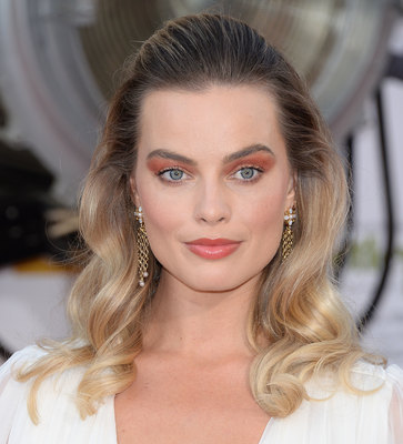 Margot Robbie Poster 3902810
