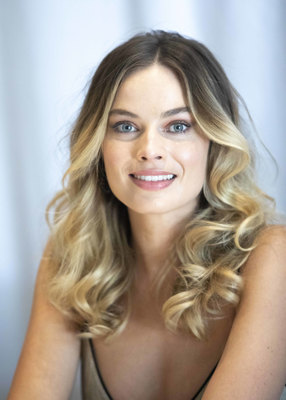 Margot Robbie Poster 3902814