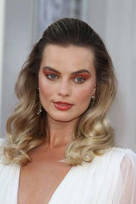 Margot Robbie Poster 3902832