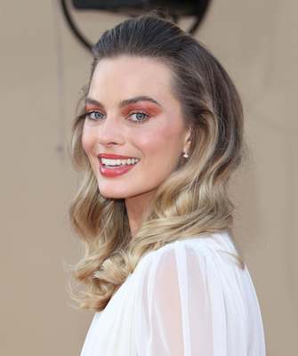 Margot Robbie Poster 3902921