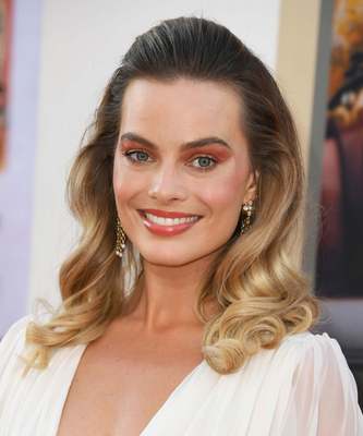 Margot Robbie Poster 3902959