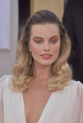 Margot Robbie Poster 3902973