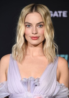 Margot Robbie Poster 3922525