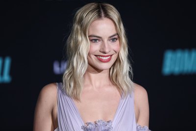Margot Robbie Poster 3922528