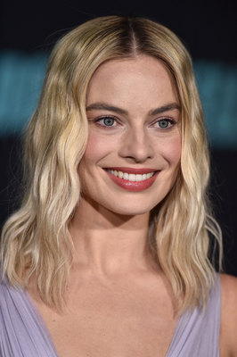 Margot Robbie Poster 3922545